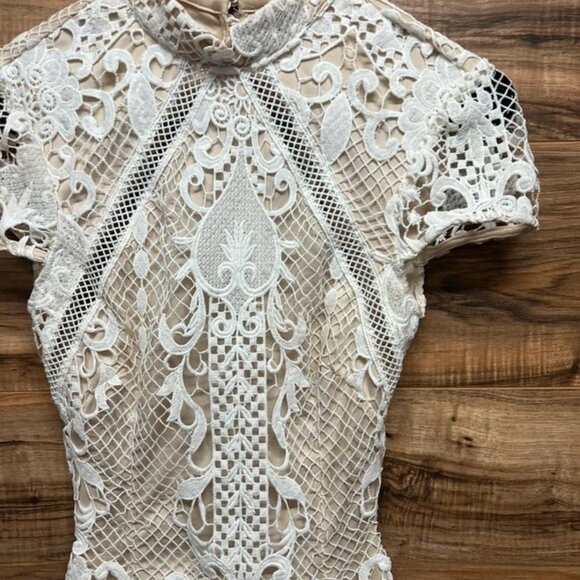 Superdown Brianna open back dress in white size XS - Picture 5 of 9